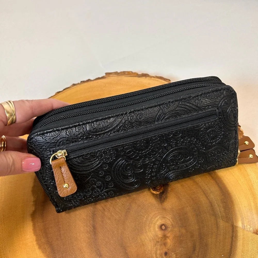 Stone Mountain Black & Cognac Tan Leather Paisley Zip Around Wallet & Checkbook - Picture 4 of 9